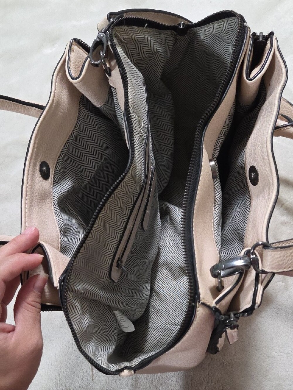 Steve Madden Structured Quilt Pattern Purse in Light Blush - Picture 4 of 4